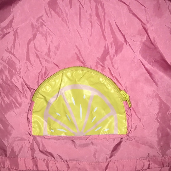 Rain coat - Picture 2 of 4